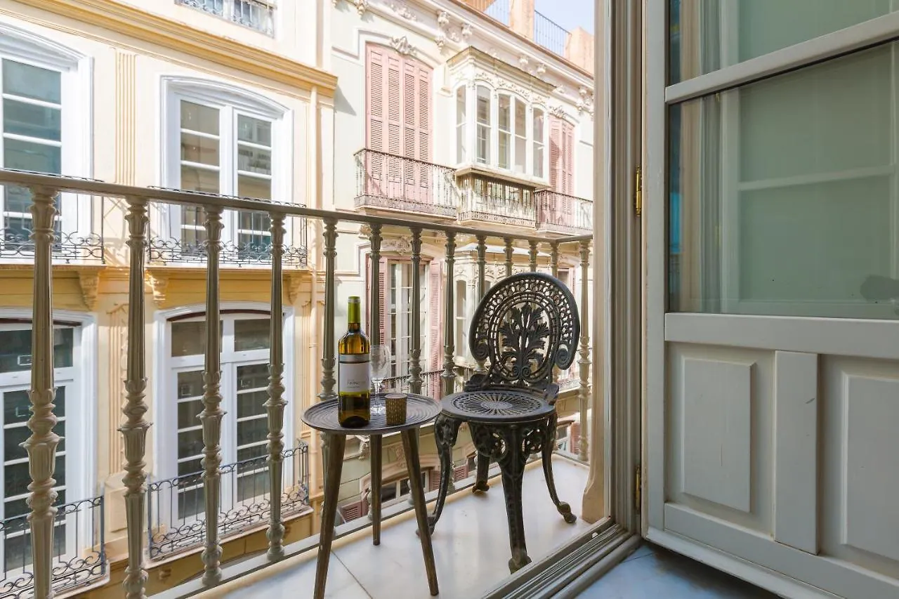 Apartmán Balcones De Larios: Beautiful Balconies Next To Plaza De La Constitucion Màlaga Španělsko